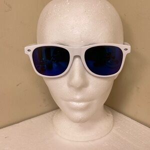 Chevrolet Polarized White Sunglasses